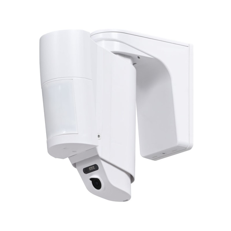 Dual technology security sensor (PIR/VCA) combining a 12m x 120 º QUAD PIR with a 2MP day/night